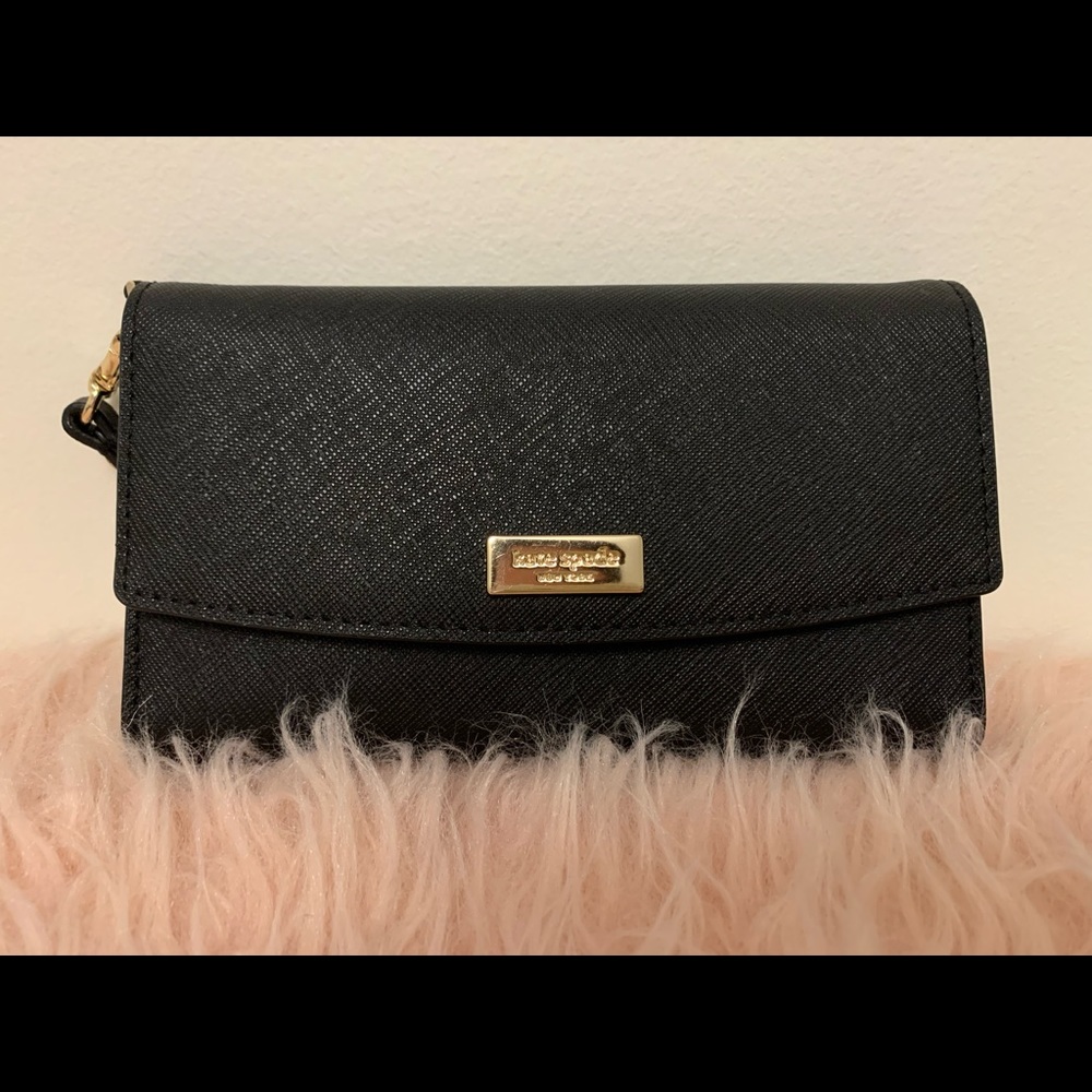 Perfect condition Kate Spade wristlet!!